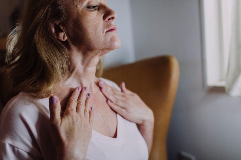 How to Shrink a Goiter Naturally: 14 Gentle Home Remedies
