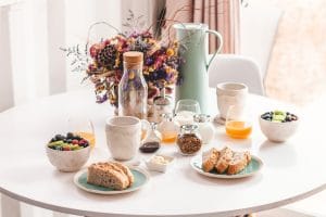 Mediterranean Breakfast Ideas That Skip the Sugar and Keep You Full Until Lunch