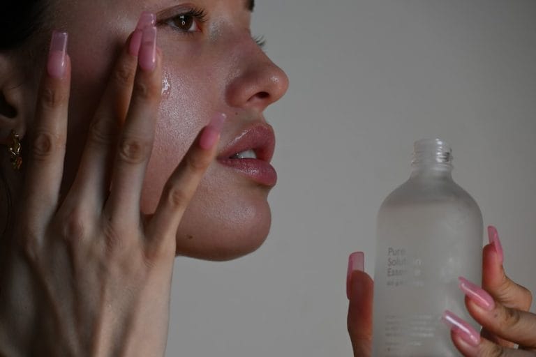 Simple Homemade Toners for Oily Skin: 12 Natural Recipes That Actually Work
