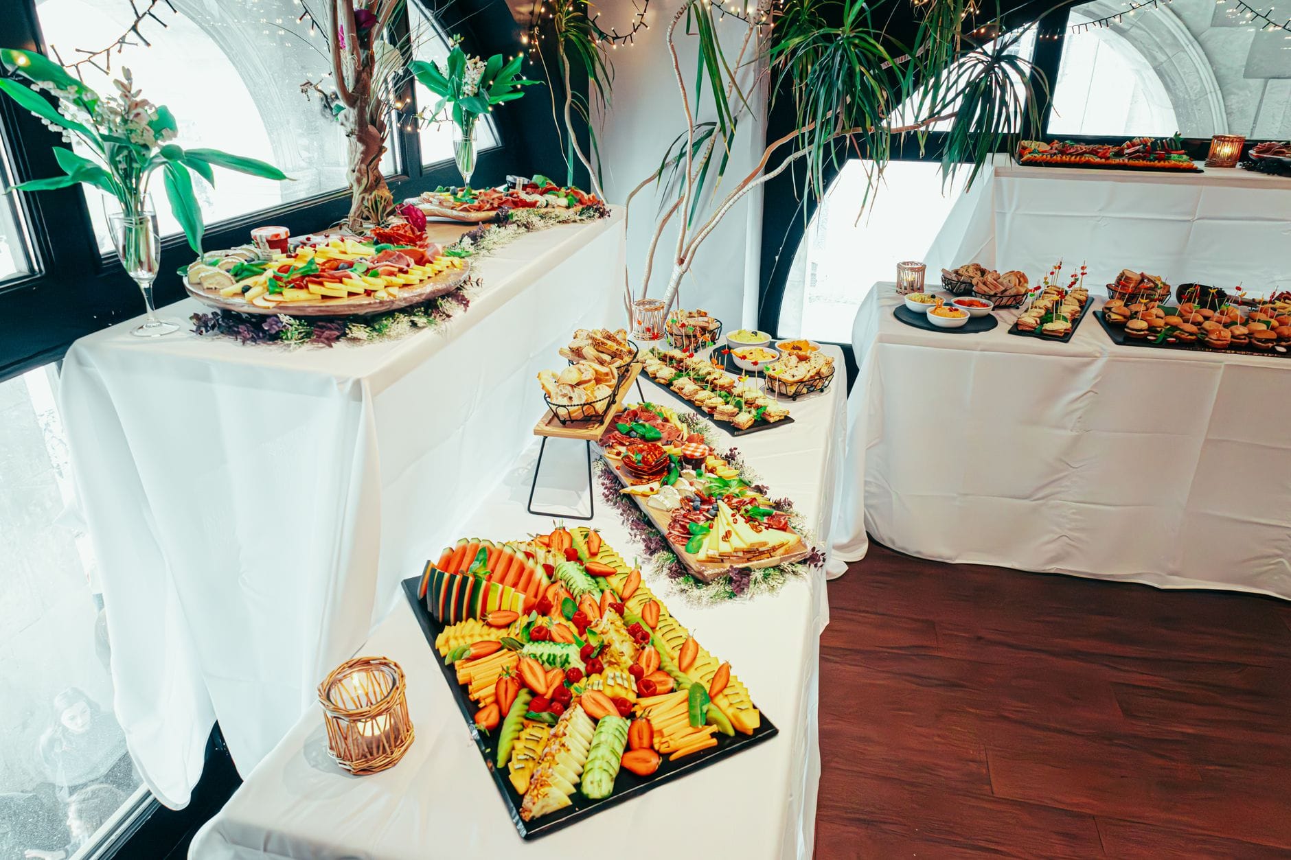 Fresh cut vegetables and dip arranged on a serving board