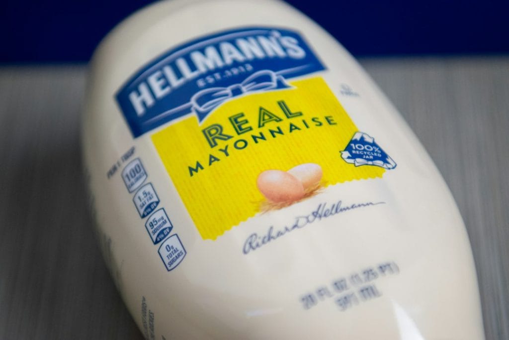 Does Slathering Mayonnaise on Your Hair Really Get Rid of Head Lice?